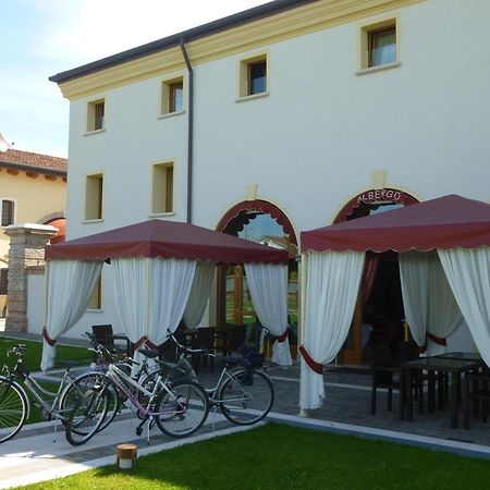 Albergo Antica Corte Marchesini Campagna Lupia Exteriör bild