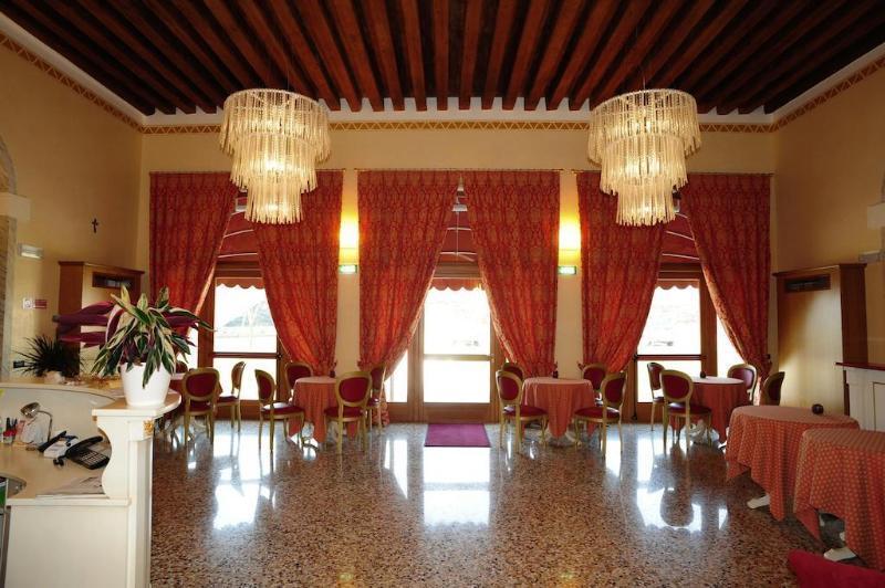 Albergo Antica Corte Marchesini Campagna Lupia Exteriör bild