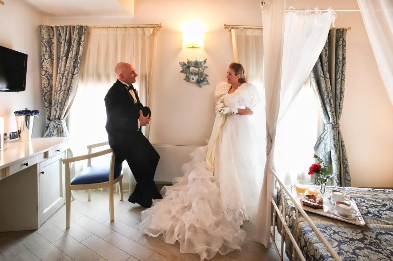Albergo Antica Corte Marchesini Campagna Lupia Exteriör bild