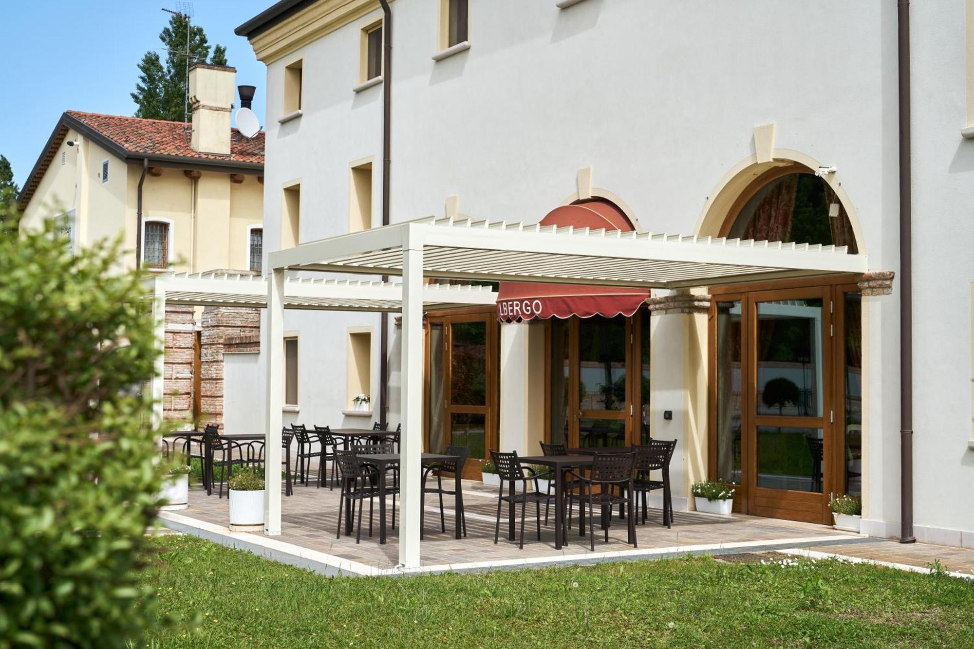 Albergo Antica Corte Marchesini Campagna Lupia Exteriör bild