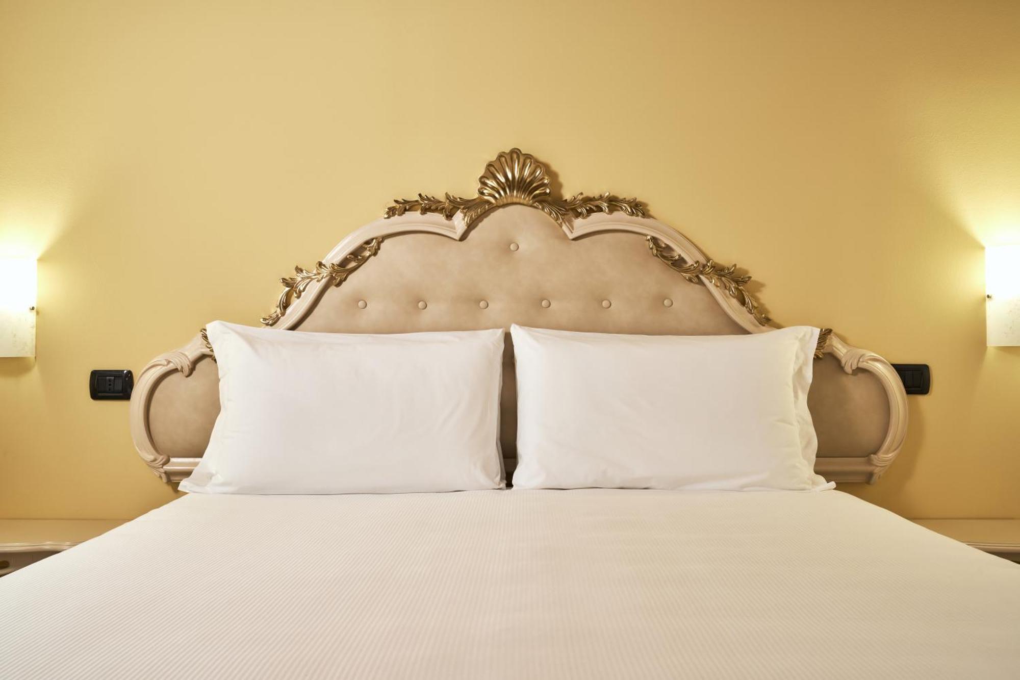 Albergo Antica Corte Marchesini Campagna Lupia Exteriör bild