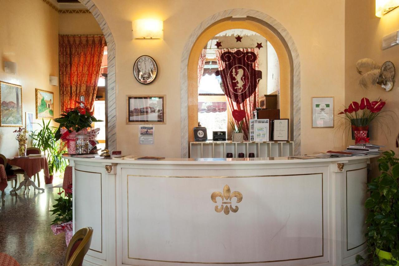 Albergo Antica Corte Marchesini Campagna Lupia Exteriör bild