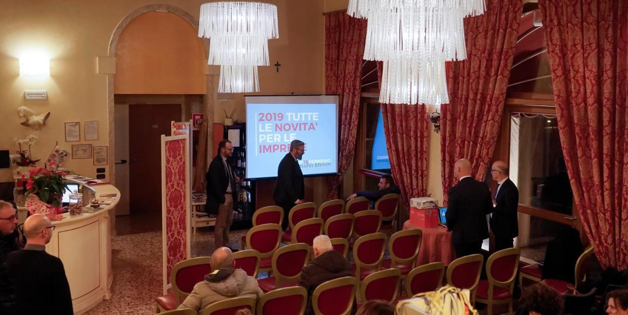 Albergo Antica Corte Marchesini Campagna Lupia Exteriör bild