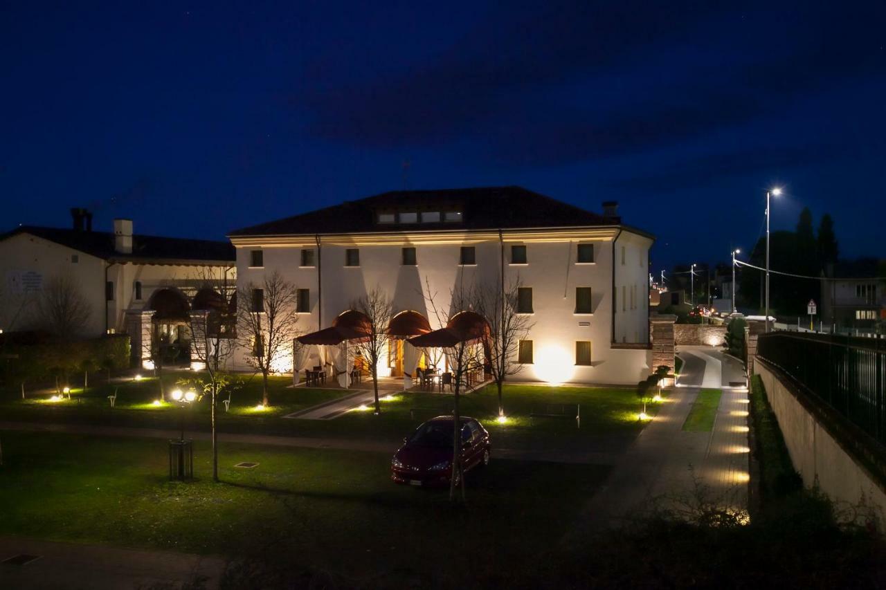Albergo Antica Corte Marchesini Campagna Lupia Exteriör bild