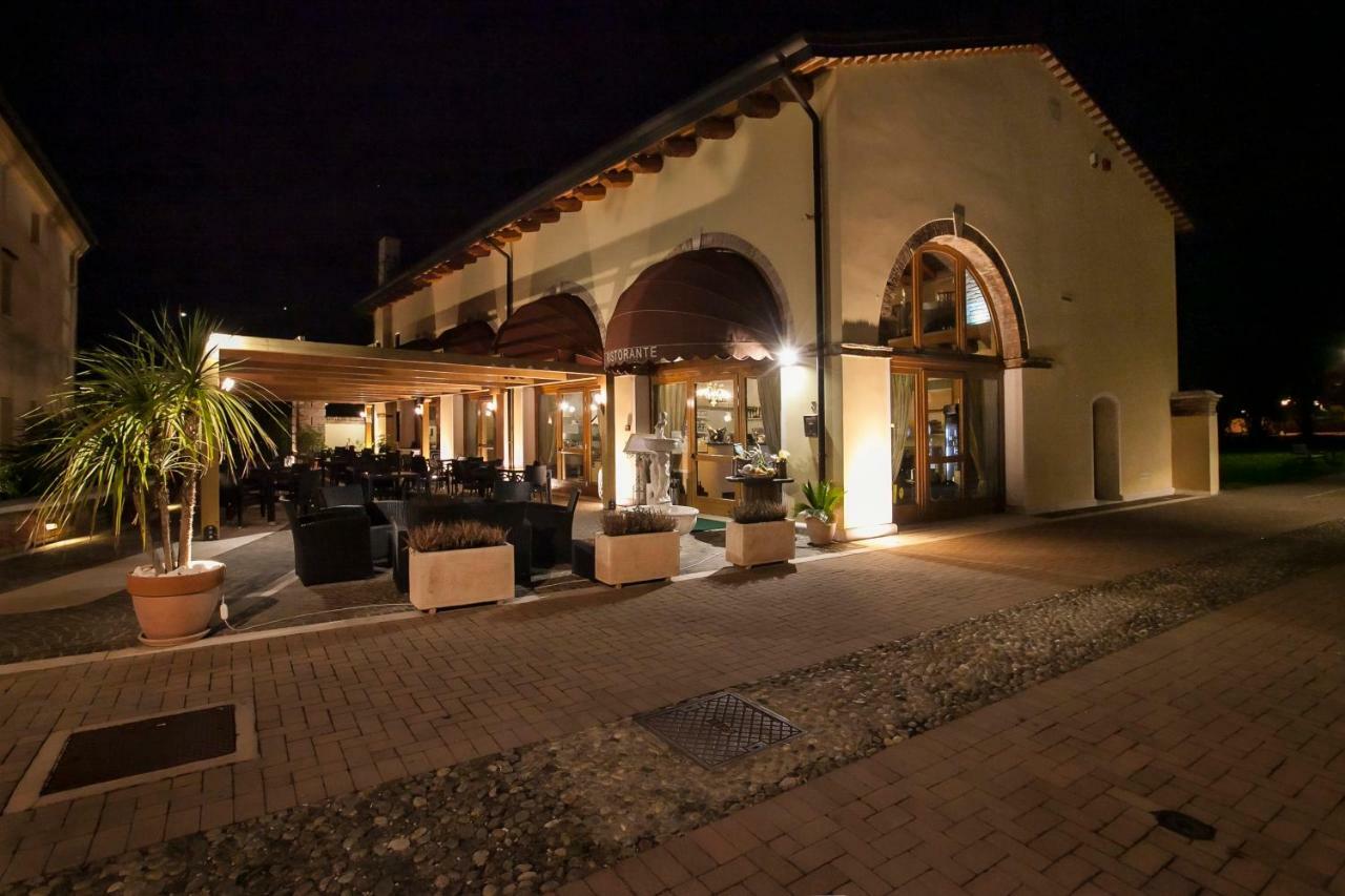 Albergo Antica Corte Marchesini Campagna Lupia Exteriör bild